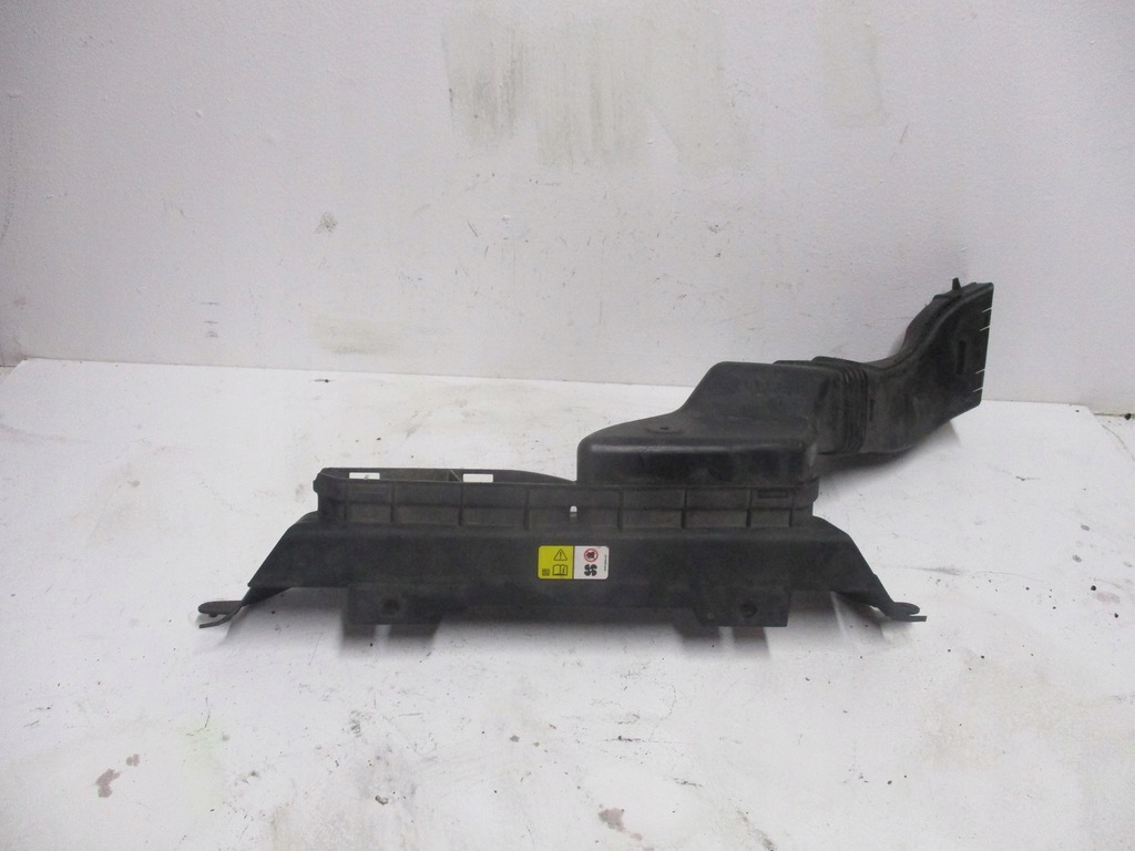 фото №1, Впуск воздуха range rover velar j8a2-9h722-ab