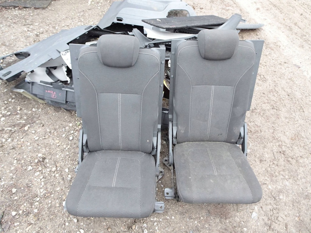 фото №1, Сидіння iii rzędu , ремені, обшивки болти opel zafira c