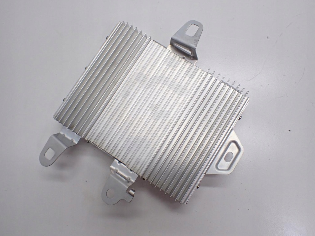 Підсилювач радіо аудіо оригінал 1507152-01-b tesla model y 23r Ціна