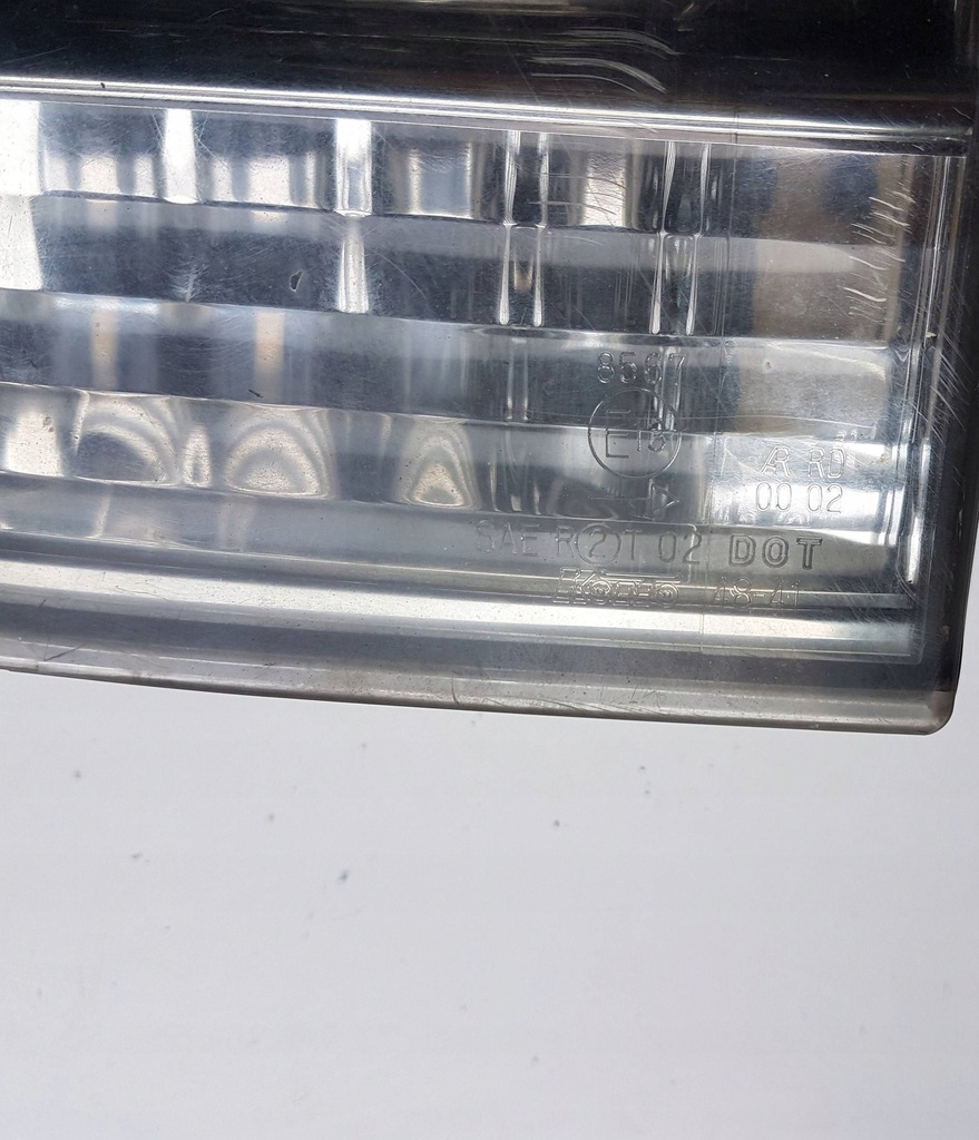 фото №7, 2006 lexus rx 330 - 350 - 400h лампа задняя w крышка багажника 8158448050