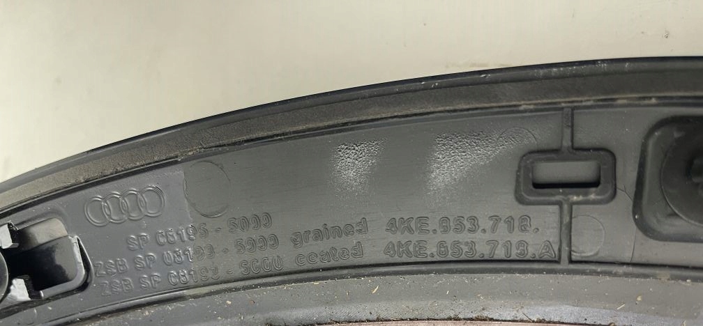 фото №5, Молдинг крыла правая перед audi e-tron 4ke 4ke853718a