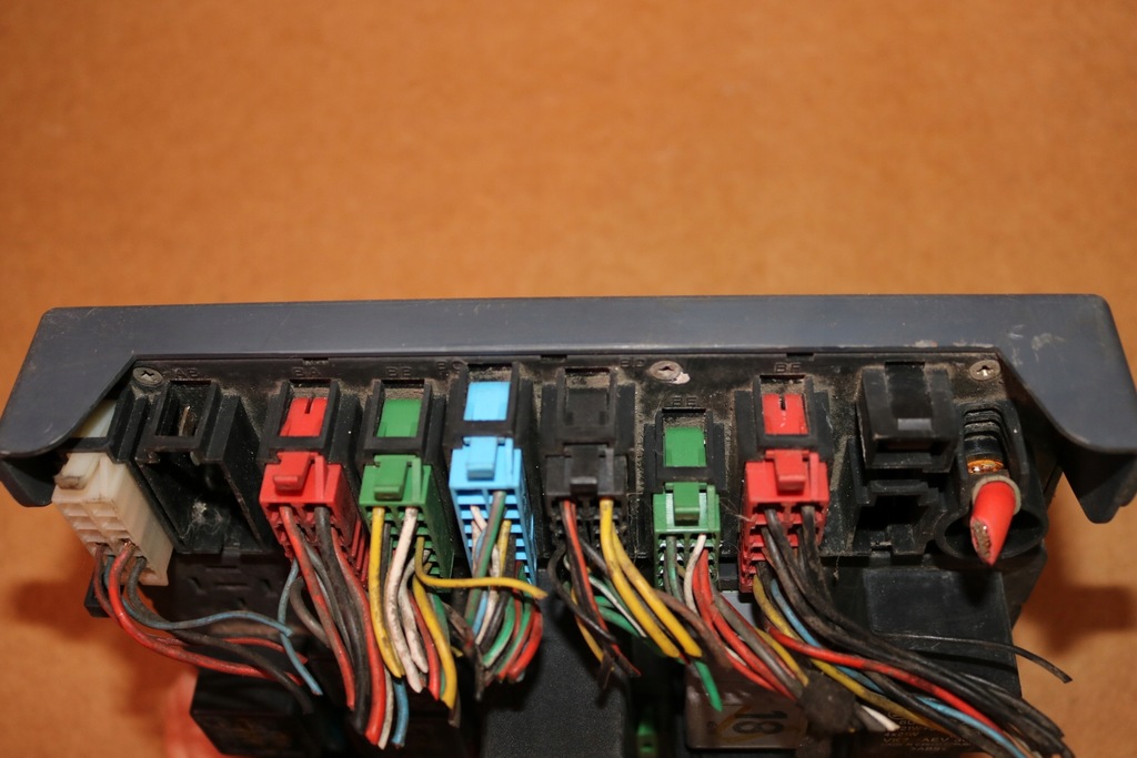 фото №6, Skoda felicia коробка запобіжників