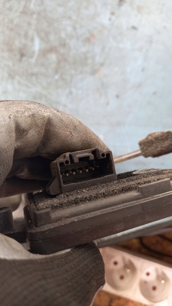 фото №4, Замок дверь левый задняя mazda 2 dy p3m71-a264a27-dg