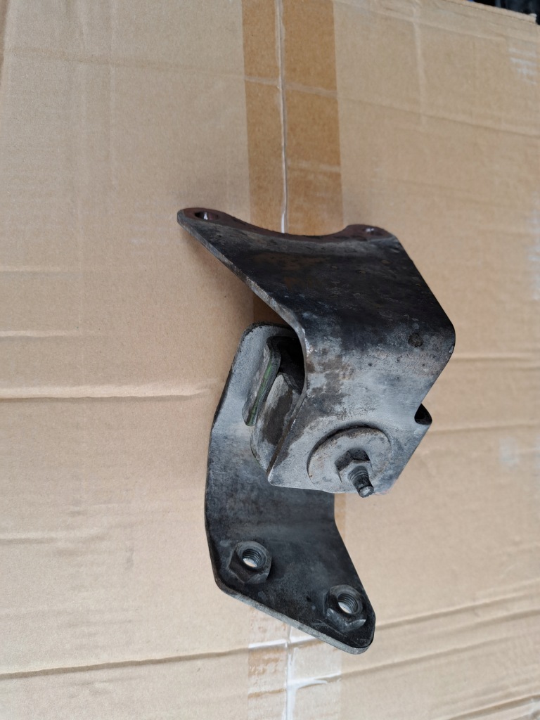 фото №1, Mascott кронштейн кронштейн выхлоп трубы выпускной