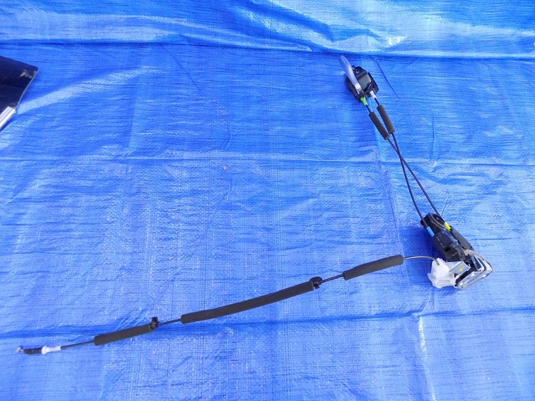 фото №1, Замок двері правий задня задній toyota chr 16r