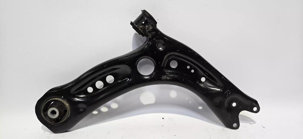 Купить Рычаг правый перед vw golf vii 2012-20 5q0407152l