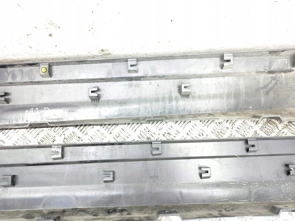 фото №9, Maserati levante 2017 комплект порог