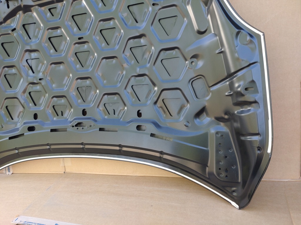 Нова капот передня кришка двигуна volvo v40 2 2 2012-19 алюміній Оригінал