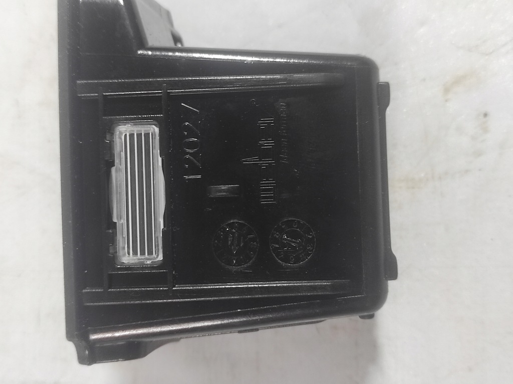 фото №5, Mercedes glk x204 09-15 пепельница a2048100430 usa