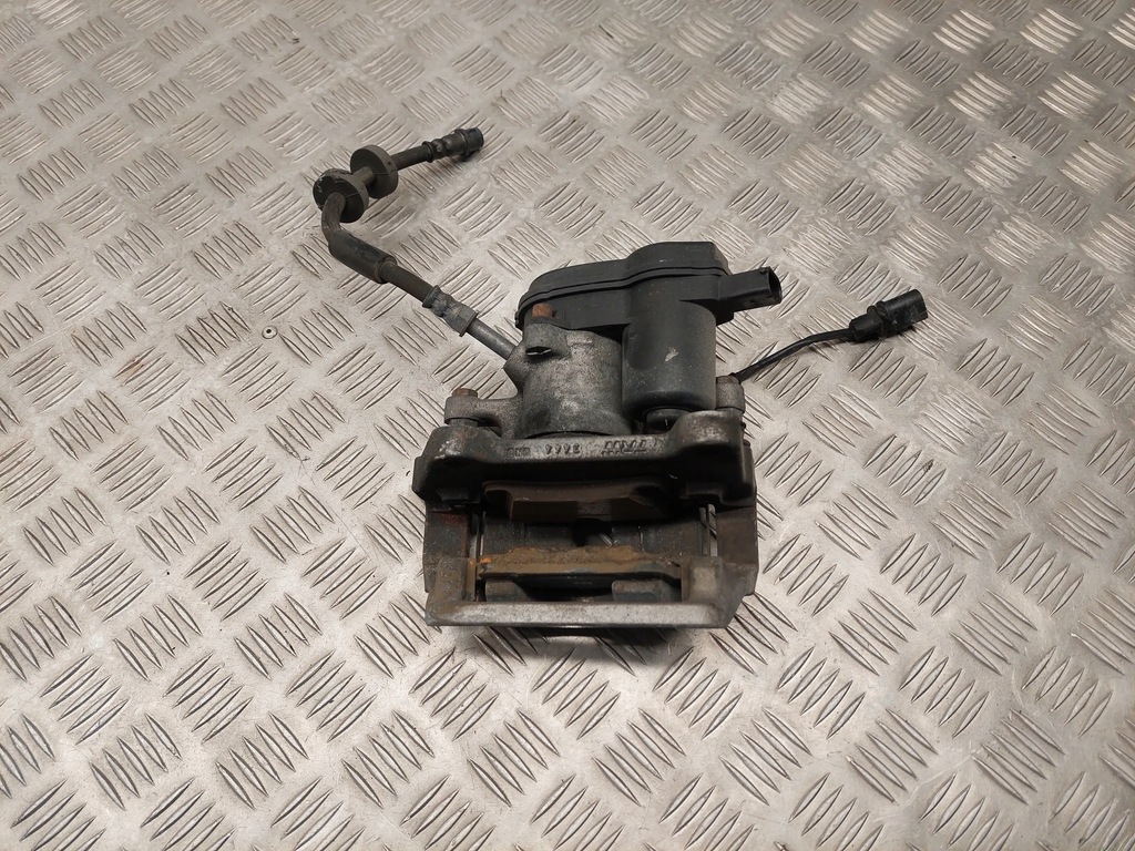 фото №7, Audi a8 s8 d4 4h 4h6af задня сторона права супорти