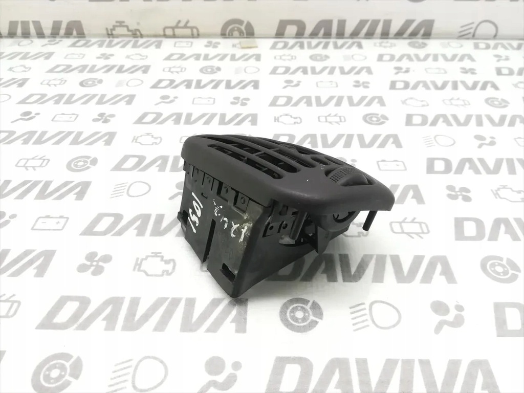 фото №9, Plymouth voyager / grand voyager боковая решётка обдув панели приборной панели