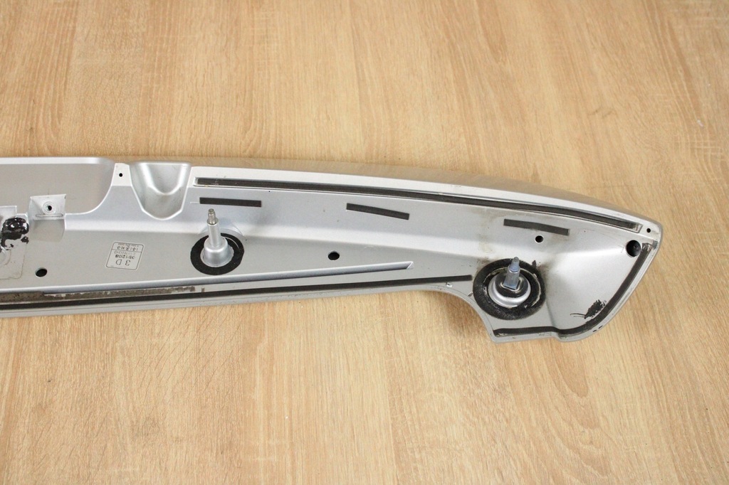 фото №6, Спойлер крышки багажника kia sorento ii xm 872102p000 2.2l дизель 145kw