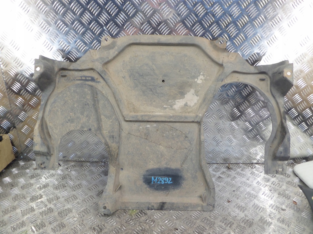 фото №1, Mercedes w204 защита коробки a2045243530