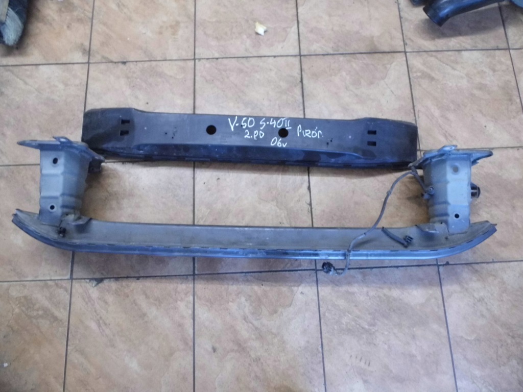 фото №6, Volvo v50 s40 ii 2.0d 06' балка бампера перед 30655876