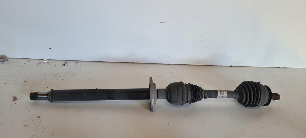 фото №1, Mercedes w156 x156 gla 4matic привідний вал права довга 2,o t 2463309300