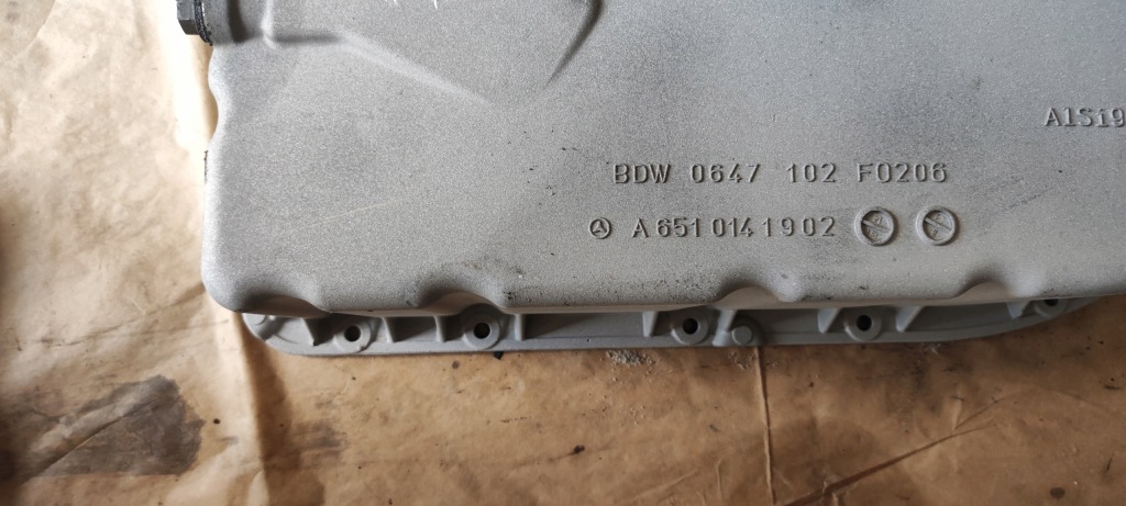 Mercedes sprinter 2.2 cdi 651 поддон масла в Украине