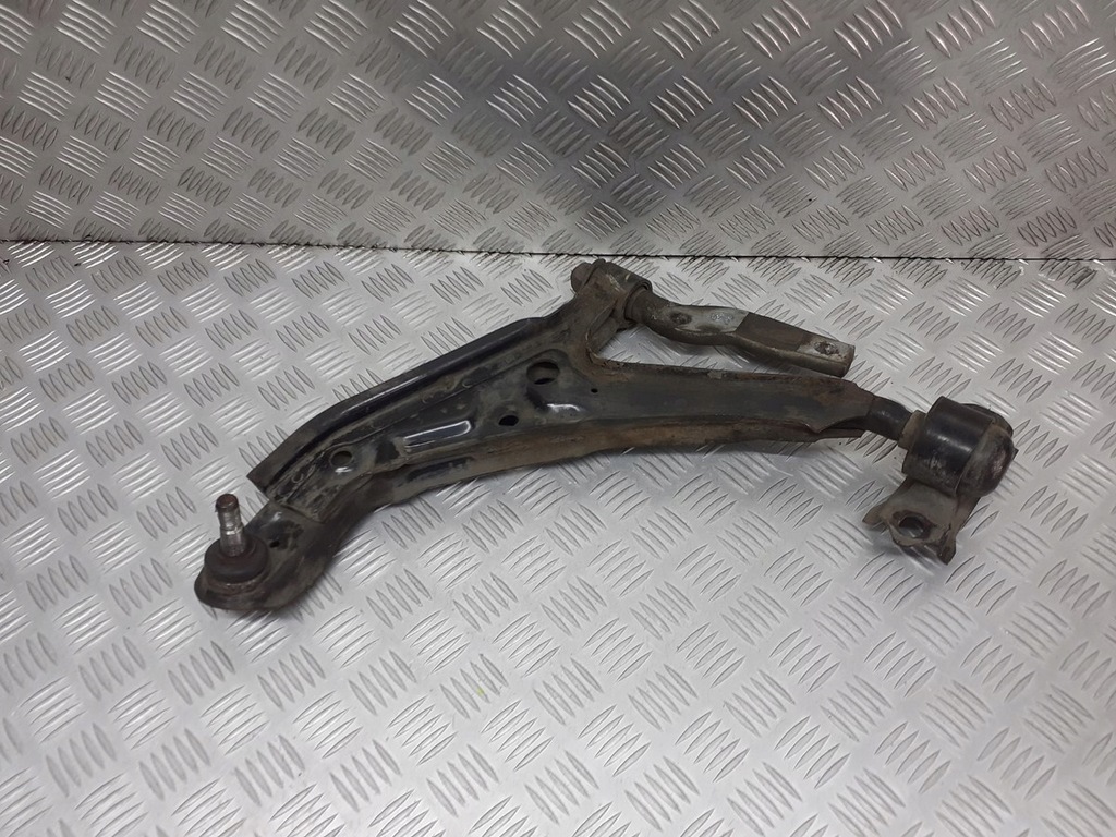 фото №1, Рычаг левый перед nissan primera p11