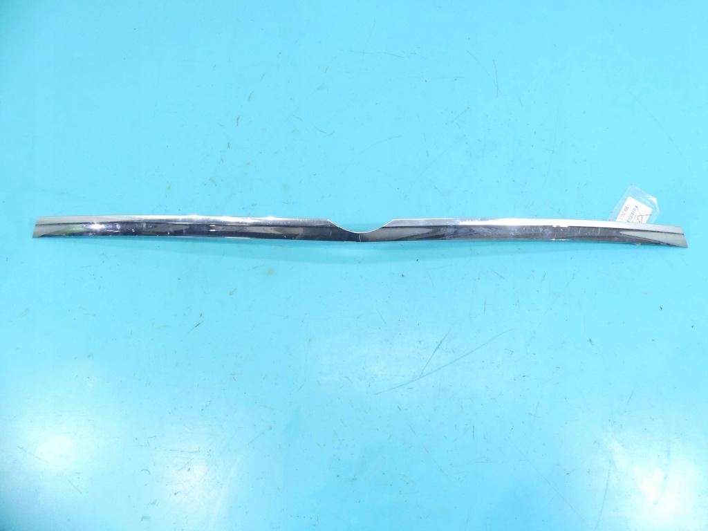 фото №1, Молдинг решётка решетка vw passat b8