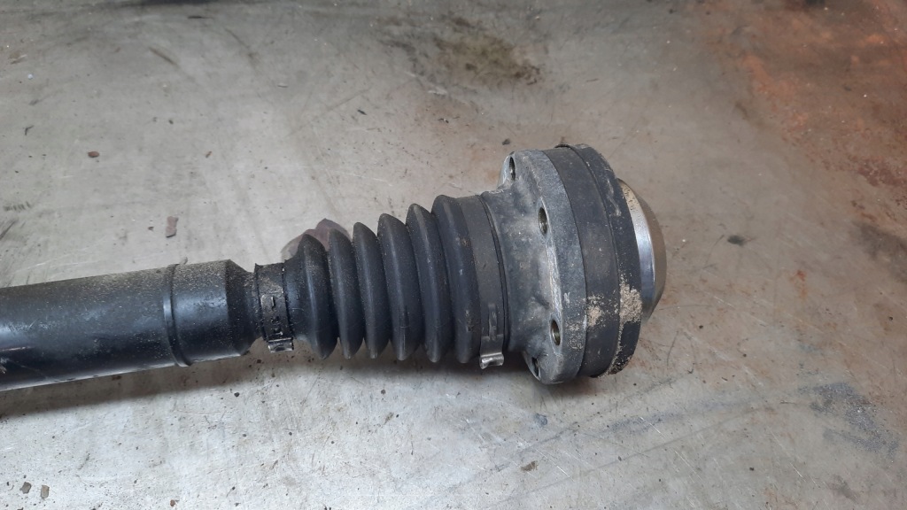 фото №2, Приводной вал правая seat leon ii 2.0 tdi 140km