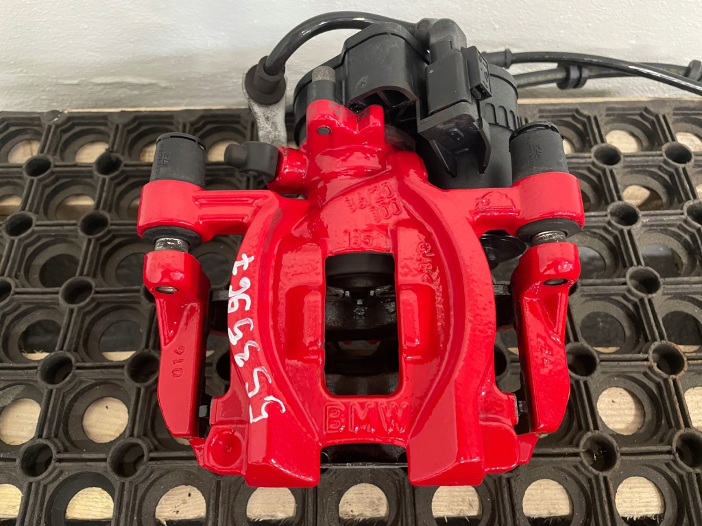 Bmw 1 f40 x1 f48 f39 суппорты тормозные диски тормоза 360x30 в Украине