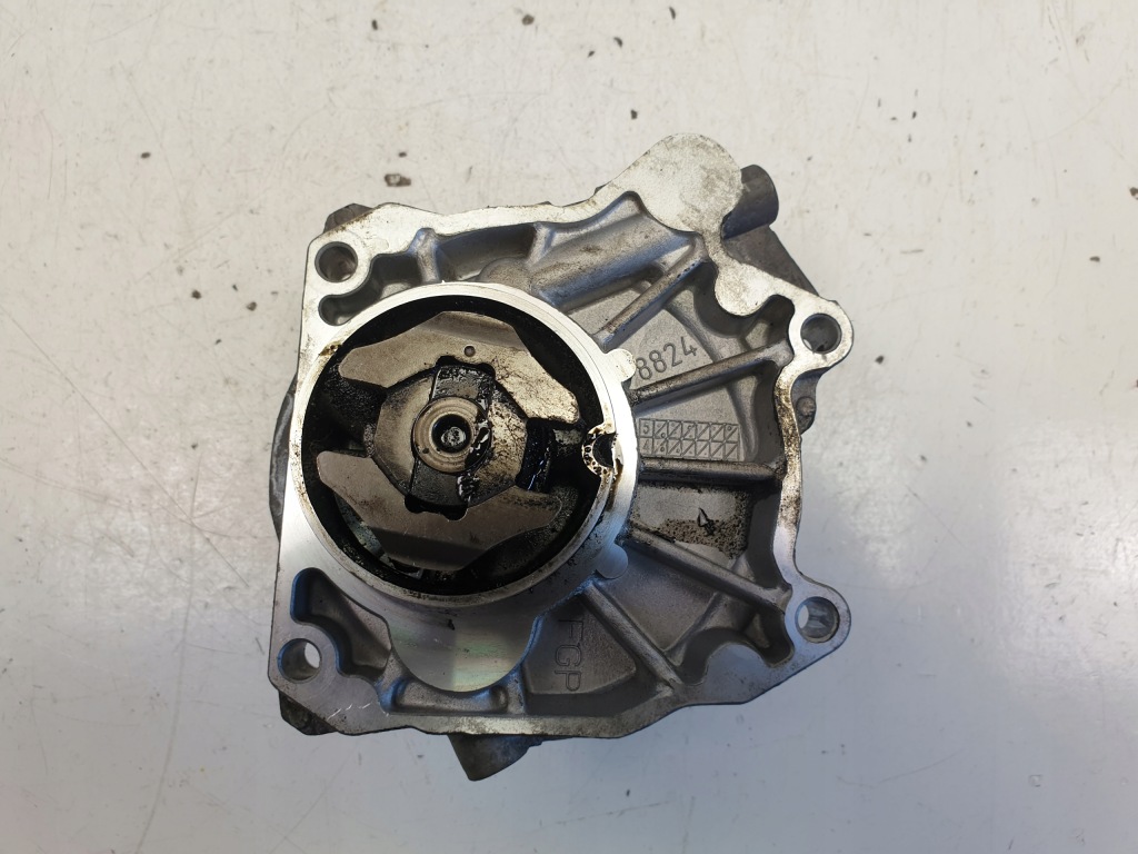 фото №4, Alfa romeo 147 1.9 jtd насос вакуум 55205445