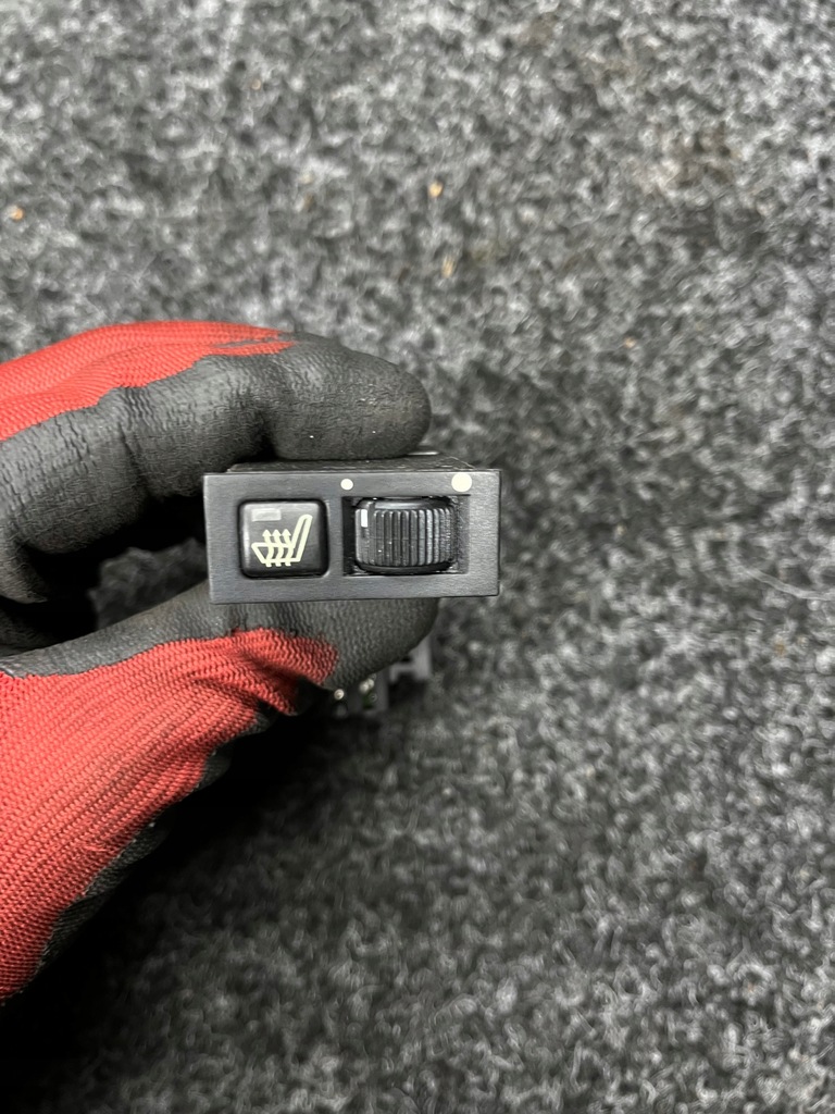 фото №12, Переключатели подогрев сидений bmw seria 7 e38 8352259