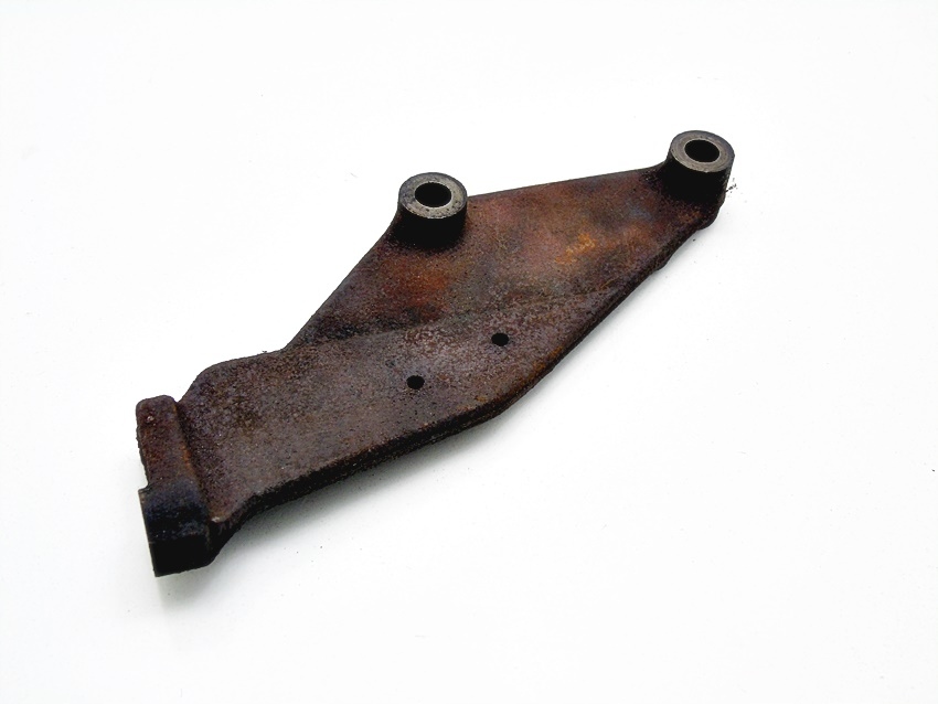 фото №1, Кронштейн кронштейн двигуна 2.0 td dtid premacy 626 323