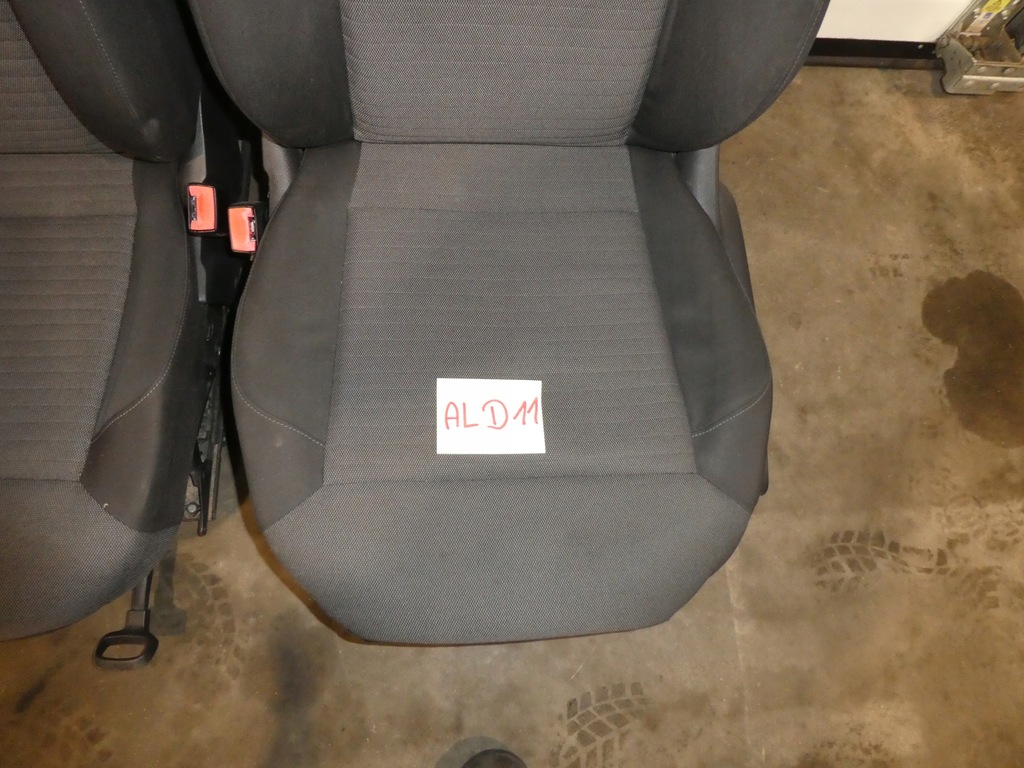 фото №8, Комплект сидений сиденья polo 6r 5d