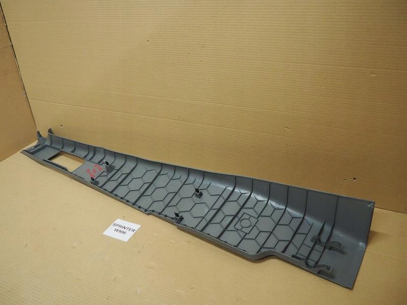 фото №4, Накладка защита стойка правая mercedes sprinter 906