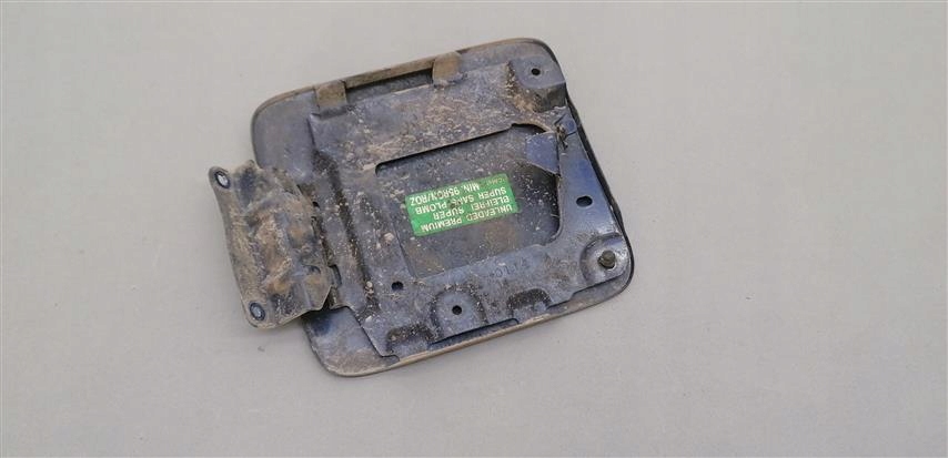 фото №2, Mazda tribute крышка заливной топлива