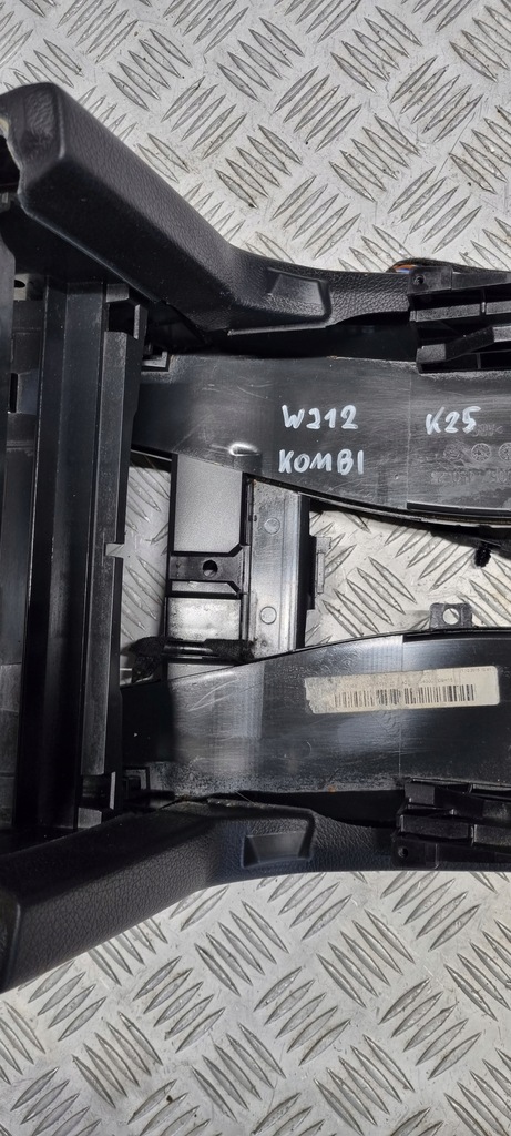 фото №9, Mercedes w212 kombi подлокотник автоматическая коробка передач