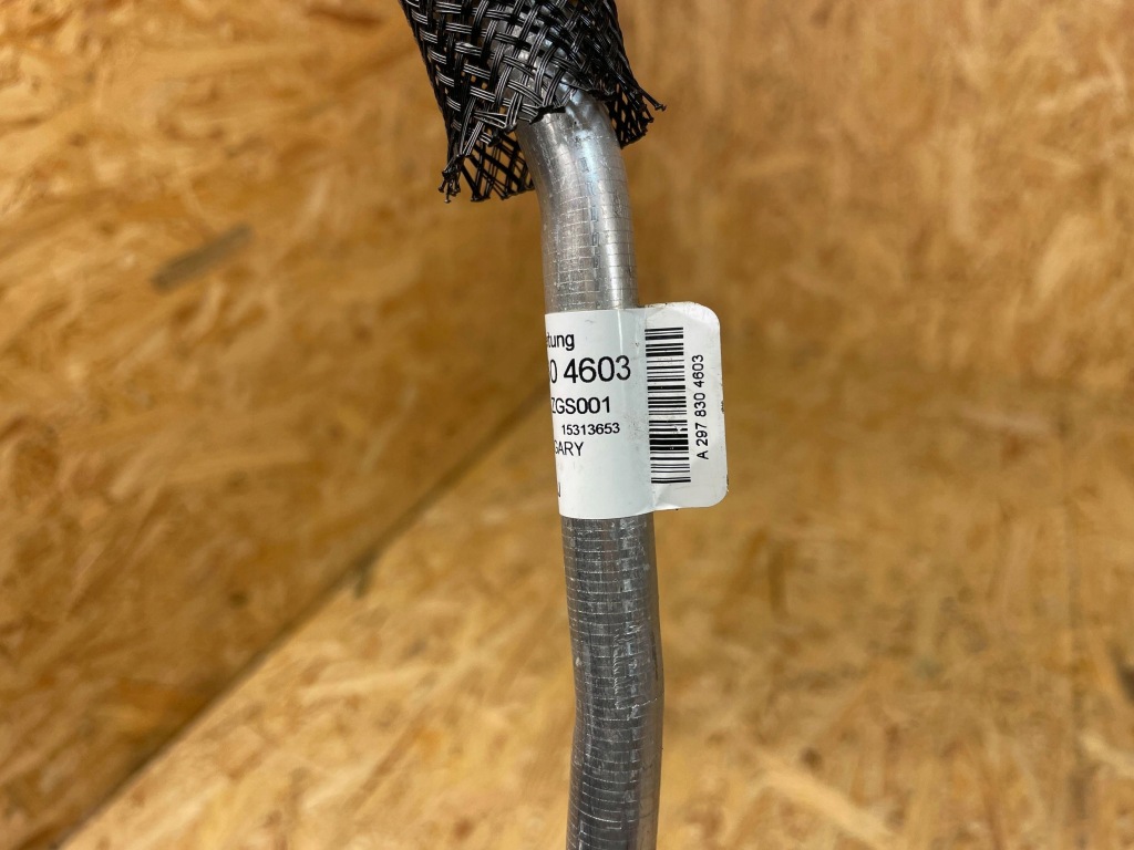 Патрубок трубка шланг кондиціонера mercedes eqe w295 a2978304603 Зі Шроту