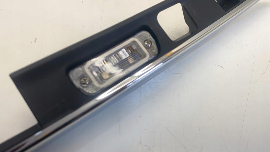 Купити Mercedes r w251 молдинг накладка кришки задній задня ліхтарі хром a2517400593