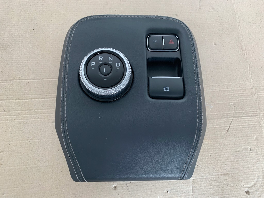 фото №1, Ford mustang mach-e rwd 75.7kwh панель ручка переключения передач оригинал