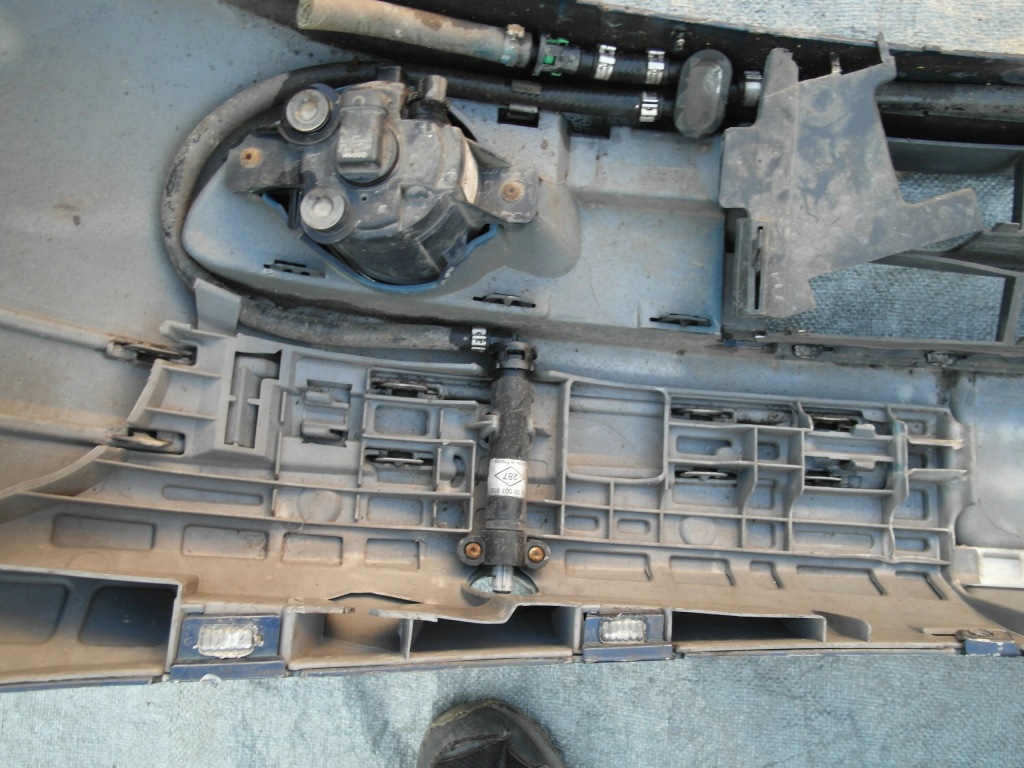 фото №11, Renault laguna ii бампер перед передний омыватель / 2379