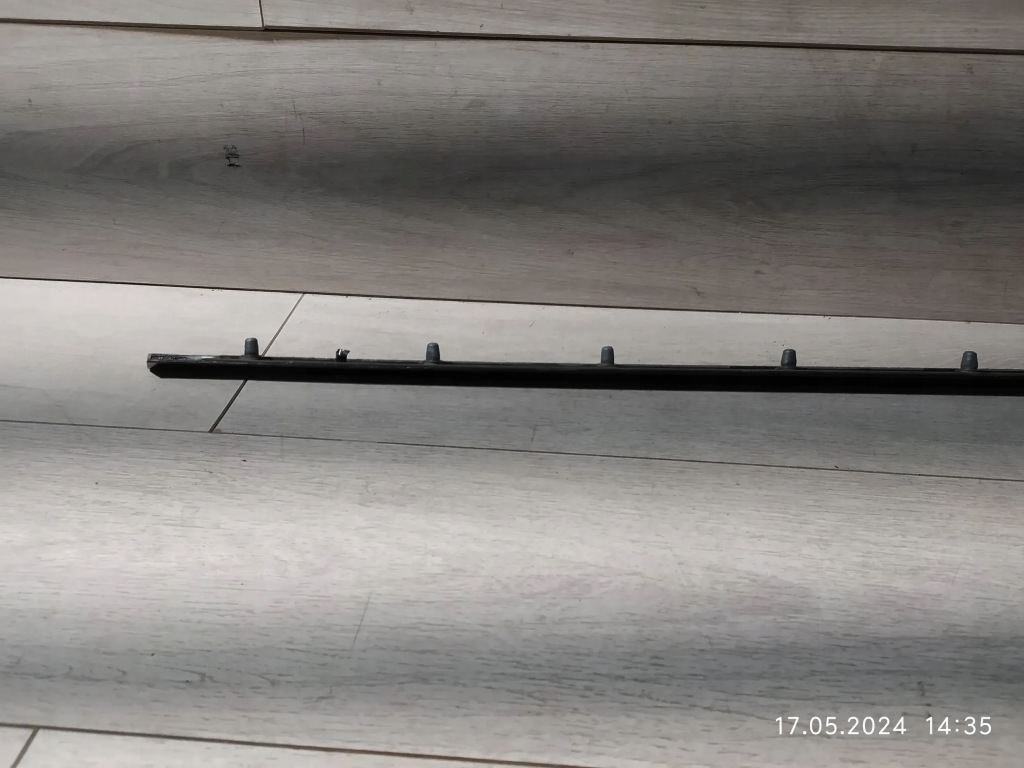 8378. bentley continental молдинг двері праві перед 3sd853516 Недорого