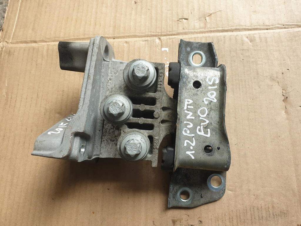 фото №8, Кронштейн подушка двигателя fiat punto evo 1.2 1.4 09- 55195032
