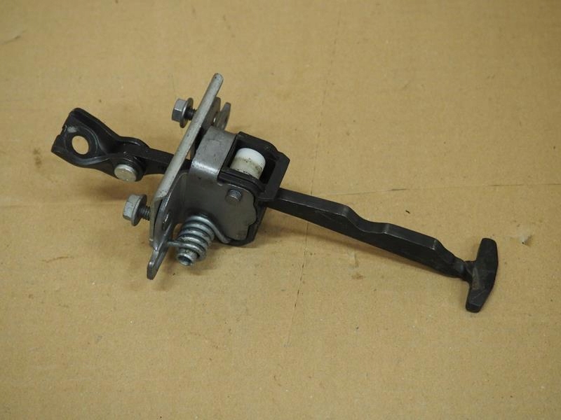 фото №1, Обмежувач двері задніх peugeot 308 i t7