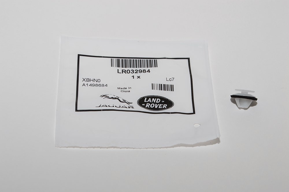 фото №1, Штифт крепления накладки наружной rr evoque