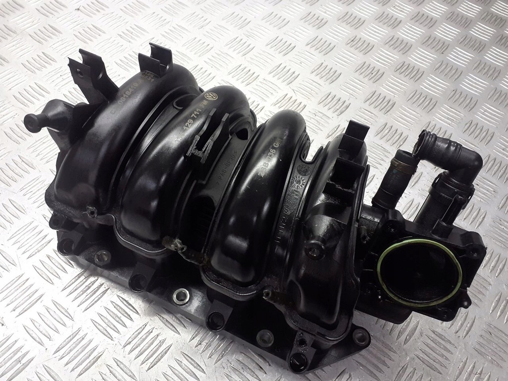 фото №1, Коллектор всасывающий seat cordoba ii 1.4 036129711fm