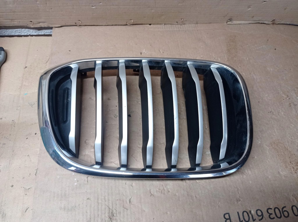 фото №1, Решётка радиатора правая впуск воздуха решётка радиатора bmw f30 f31