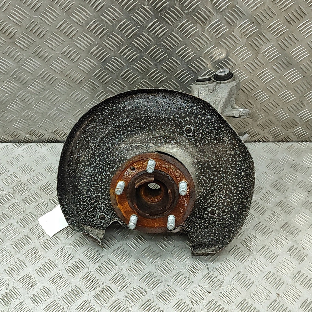 фото №1, Land rover range rover sport l494 2018 права сторона ступиця колеса заднього