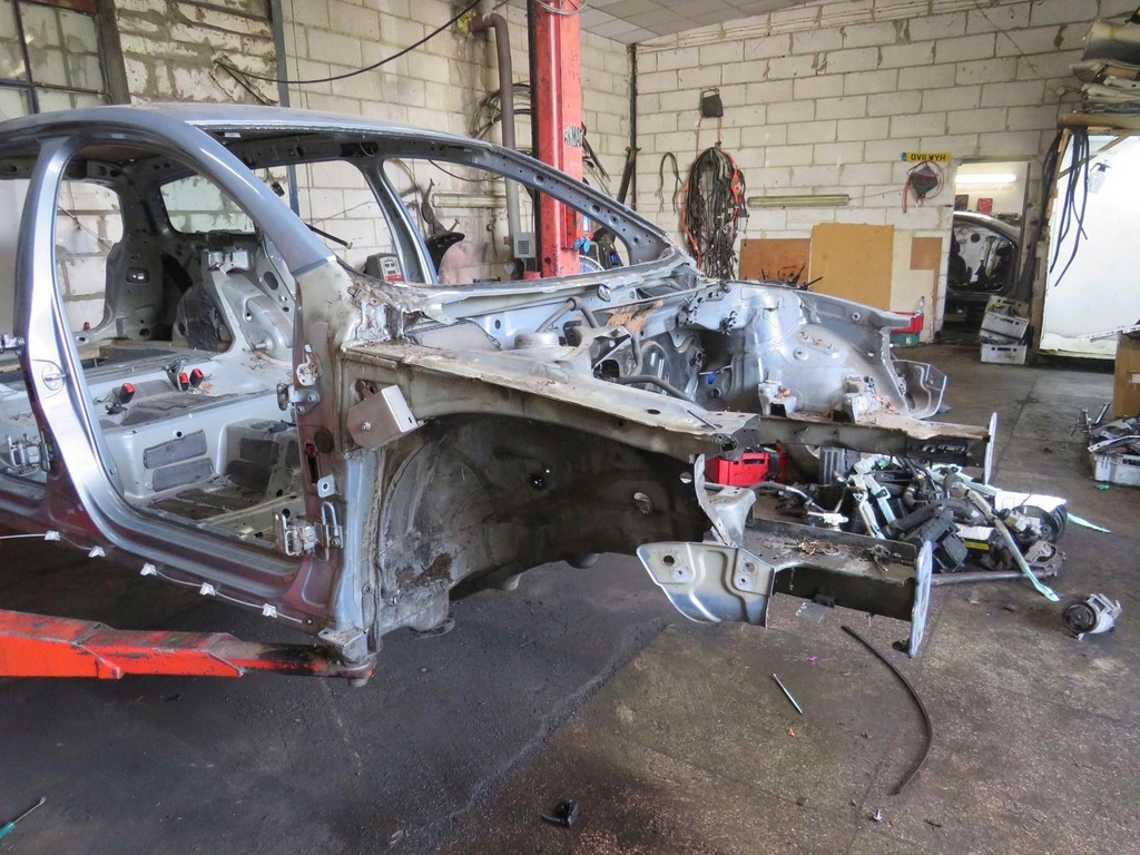 фото №1, Чверть лонжерон правий перед passat b7