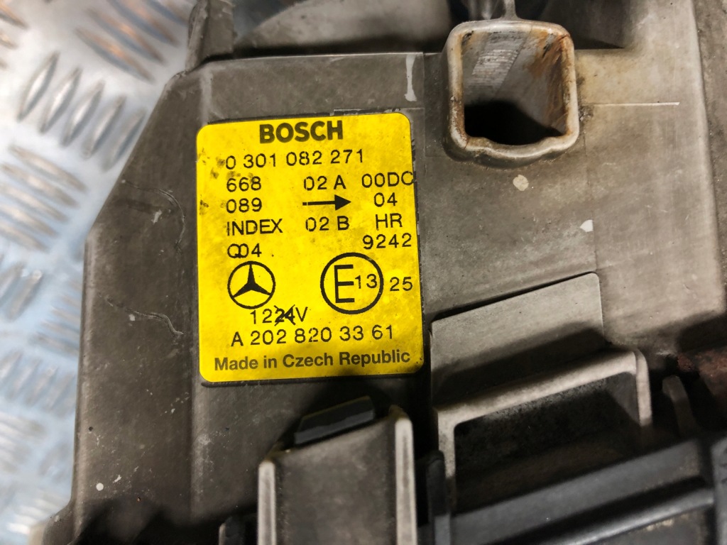 Mercedes w202 лампа левый перед левая передняя ксенон a2028203361 Доставка