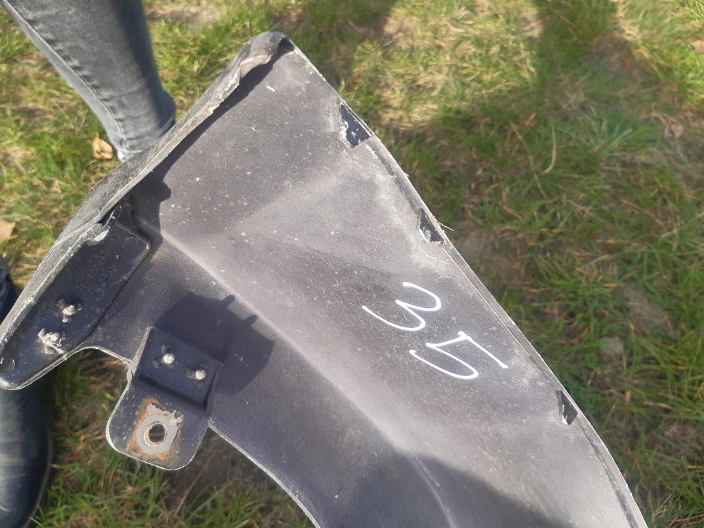 фото №8, Накладка нижняя бампера перед space wagon