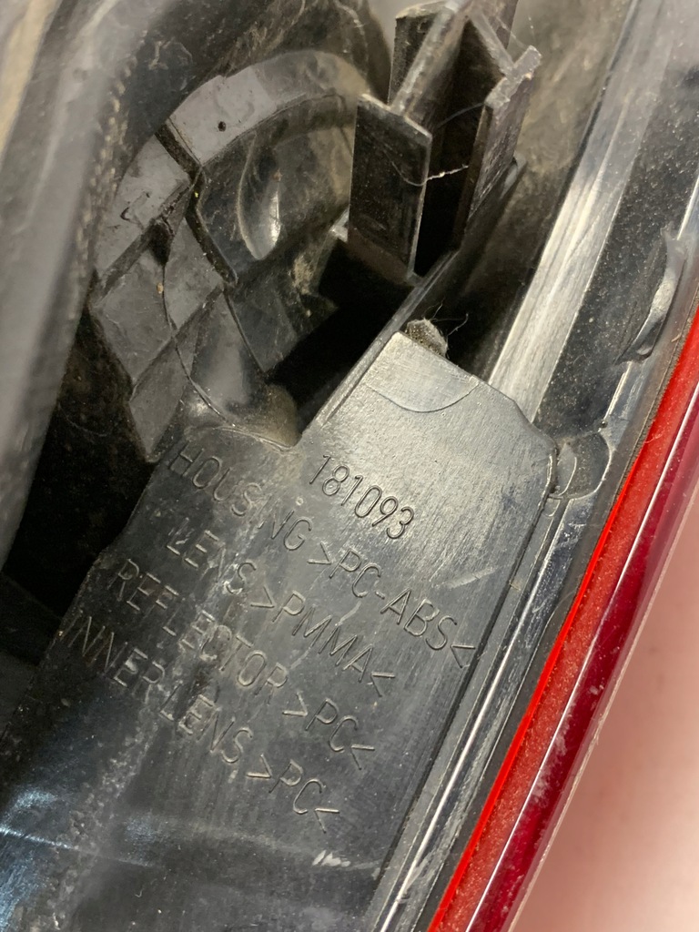 фото №4, Лампа левая задняя 181093 renault twingo