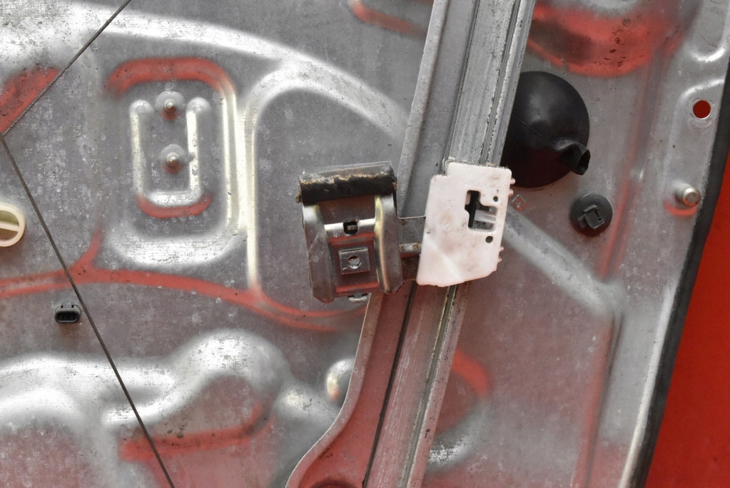 фото №9, Підйомник скло лівий перед eu 824502r000 hyundai i30 1 i 07-10