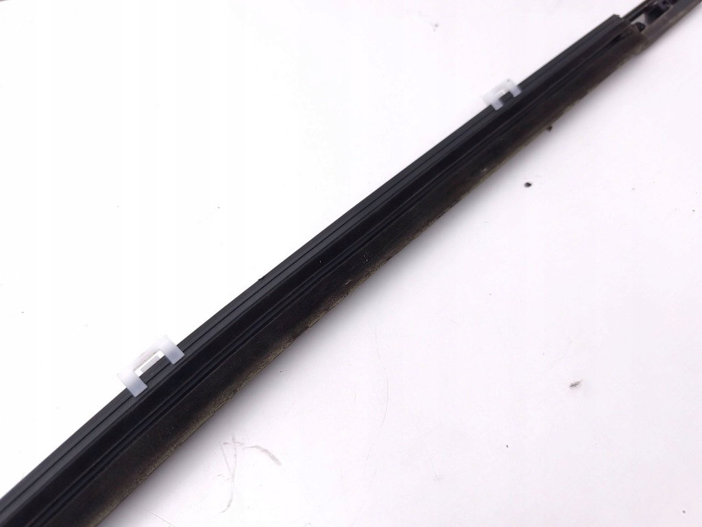 Kia sportage 2022 молдинг стекло задний Цена