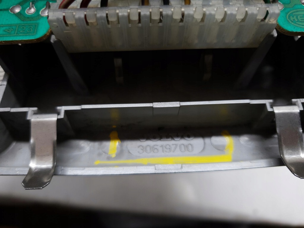 фото №6, Освещение лампа кабины volvo v40 s40