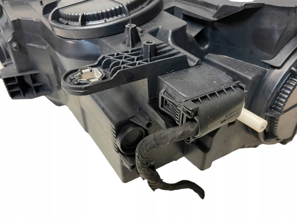 фото №13, Лампи лампа ліва+ права bmw x1 f48 uk anglik